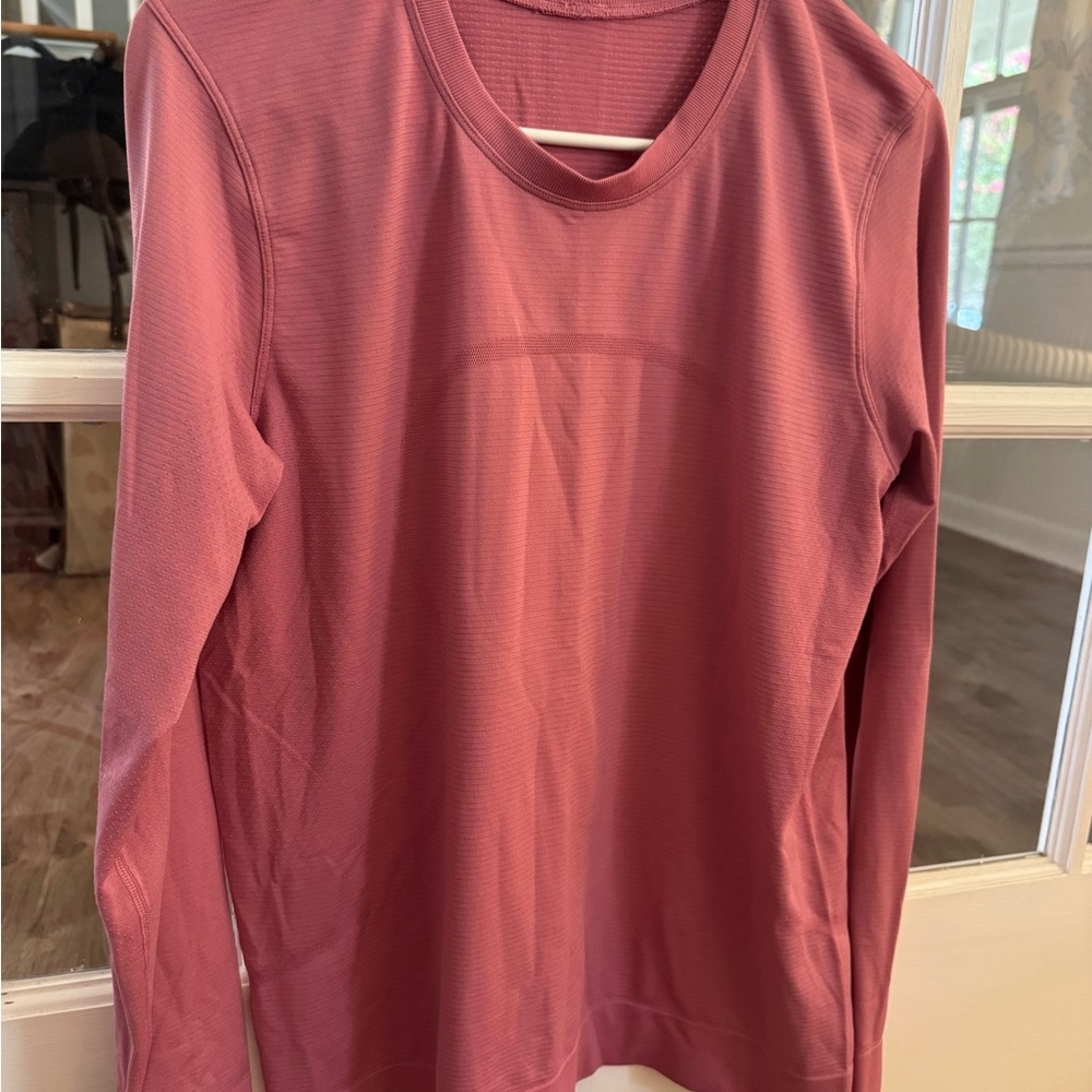 Lululemon swiftly relaxed long sleeve size 8
